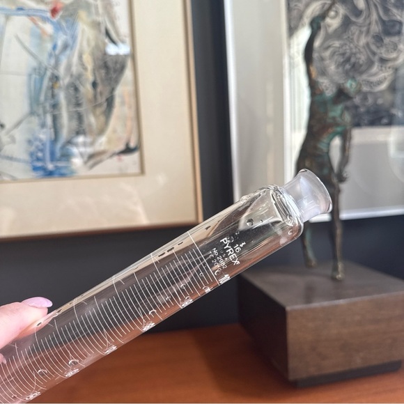 COPY - Pyrex 100 ml Graduated Mixing Cylinder with 16 Glass Pennyhead Stopper - Picture 4 of 8